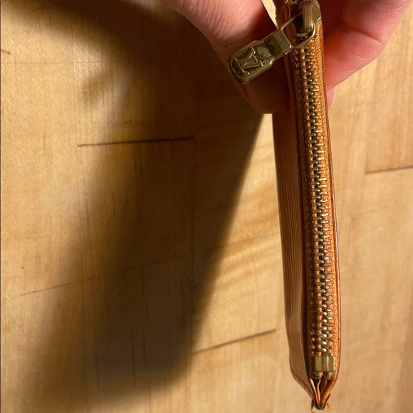 Louis Vuitton Orange Epi Leather Keychain Card Case w Zipper! - Picture 9 of 13